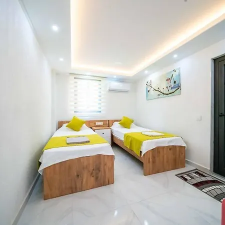 Villa Kalkan Deniz Manzaralı Havuzlu Bahçeli Kaş