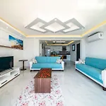 Kalkan Deniz Manzarali Havuzlu Bahceli
