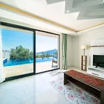 Kalkan Deniz Manzarali Havuzlu Bahceli * 카스