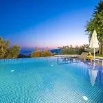 빌라 Kalkan Deniz Manzarali Havuzlu Bahceli 카스