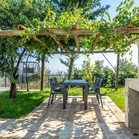 Kalkan Deniz Manzaralı Havuzlu Bahçeli *
