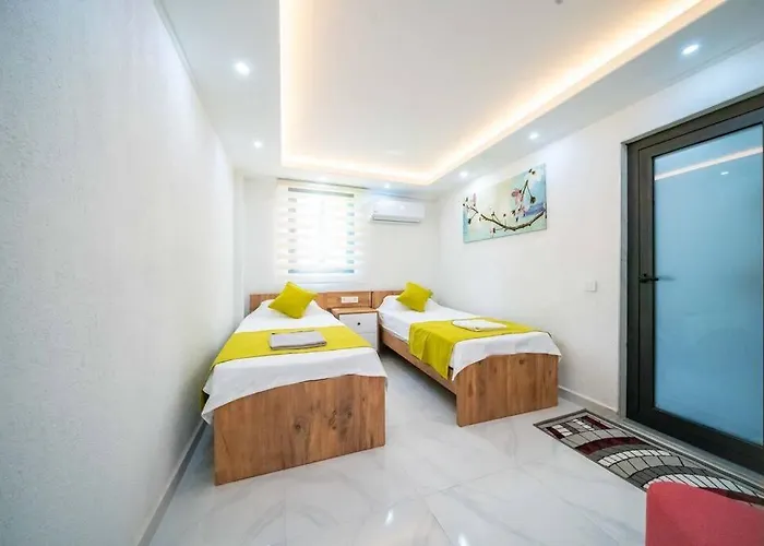 Villa Kalkan Deniz Manzaralı Havuzlu Bahçeli Kaş